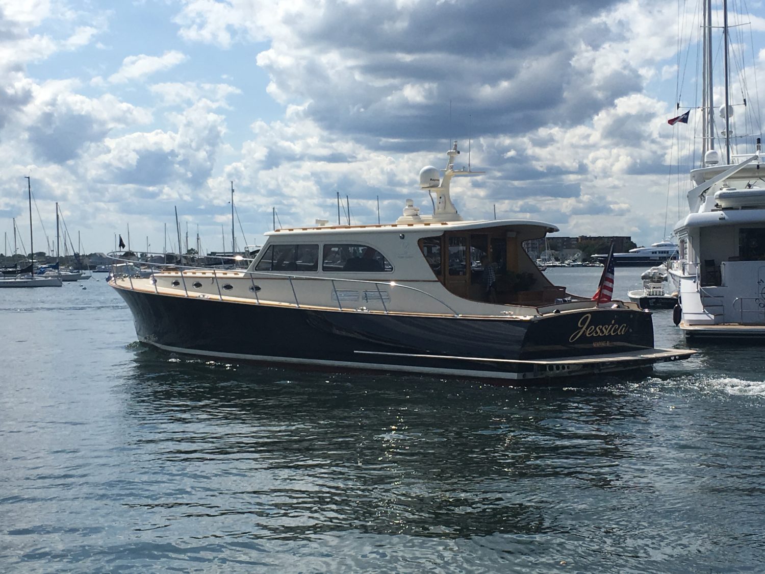alacrity yacht services
